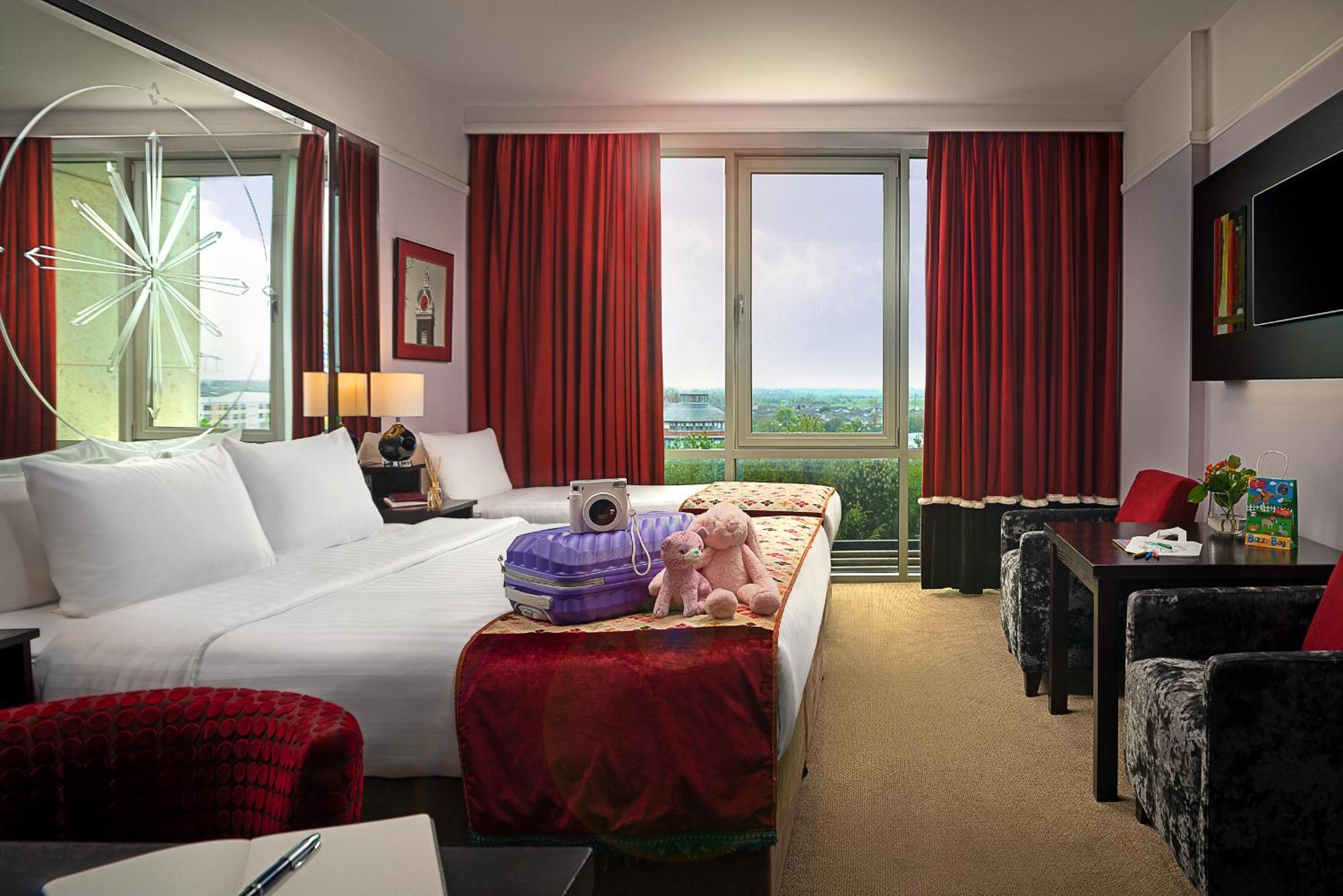 คาร์ลตัน โฮเต็ล แบลนเชิร์ดส์ทาวน์ Hotel แบลนชาร์ดส์ทาวน์ ภายนอก รูปภาพ